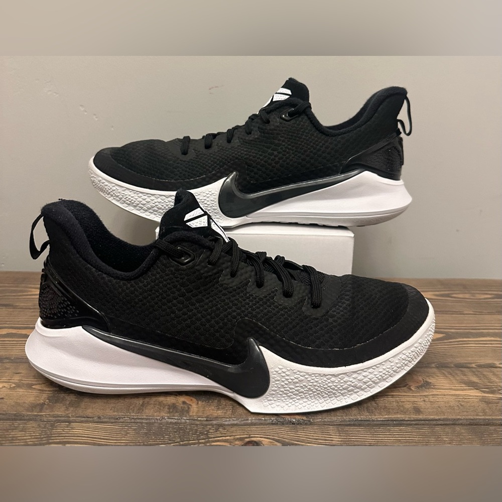 Nike Kobe Mamba Focus Blk/Wht Shoes AJ5899-002 Size Men’s 7.5 or Women’s 9